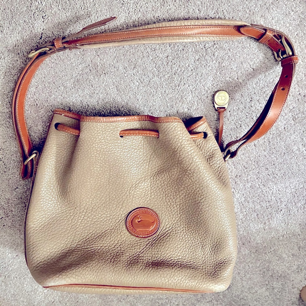 Dooney & Bourke bucket bag